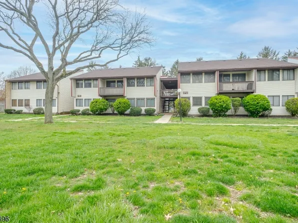 12 J Avon Dr, East Windsor Twp., NJ 08520