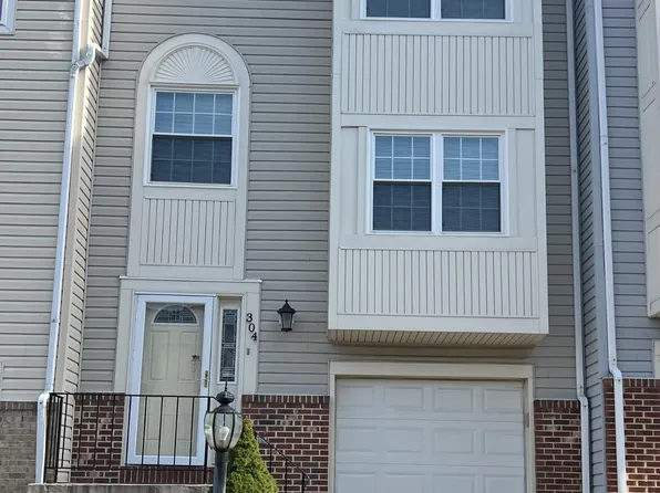 304 Hatchers Run Ct, Stafford, VA 22554