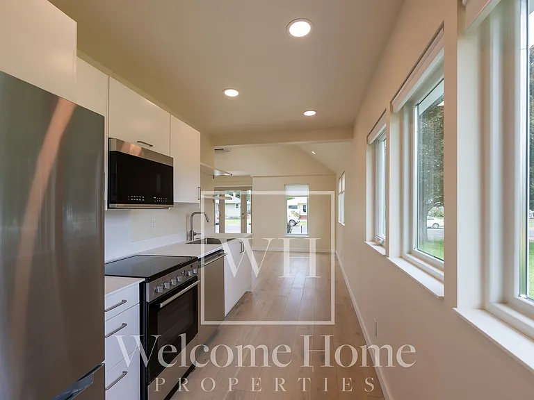 521 Ankeny St — Photo 21