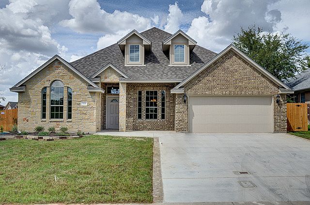 1st image of 3701 Park Oak Dr