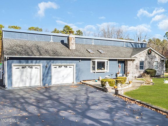 2nd image of 98 Bowman Road