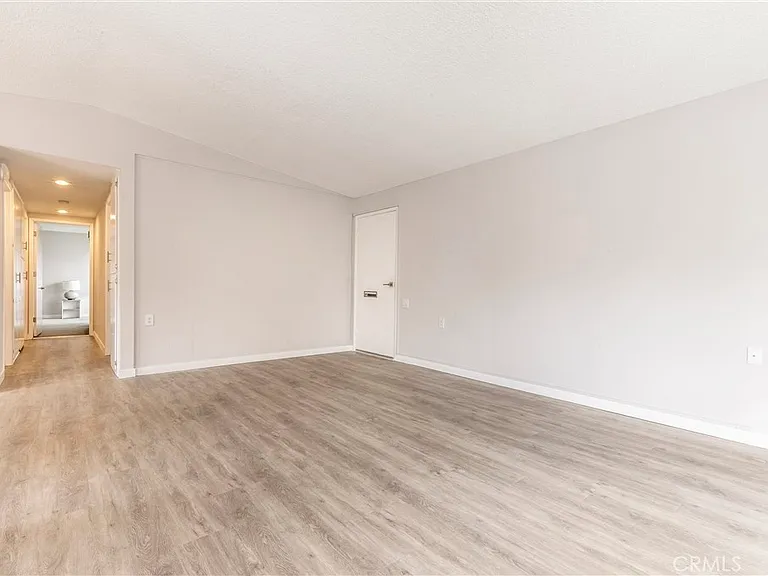 735 Avenida Majorca #A — Photo 11