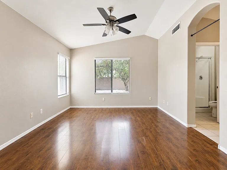 1077 W Swan Dr — Photo 7