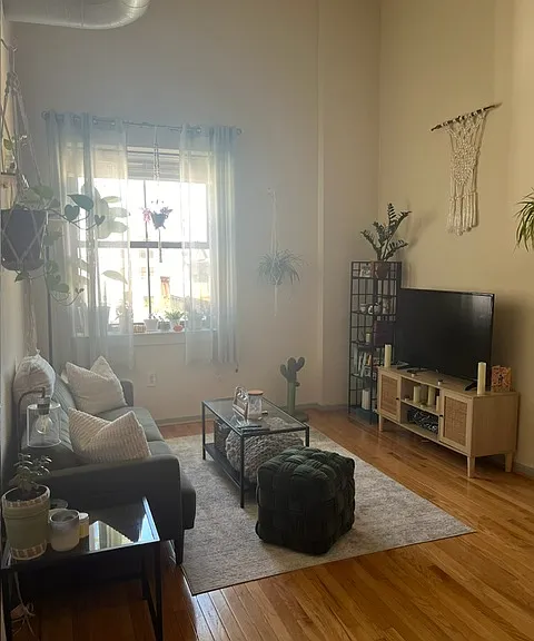 15 S Bank St #401 — Photo 8