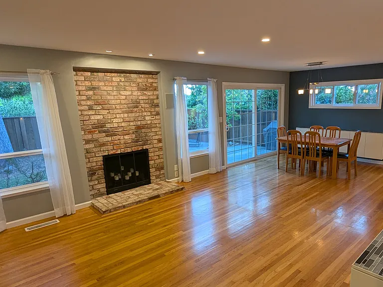 913 Pleasant Hill Rd — Photo 8