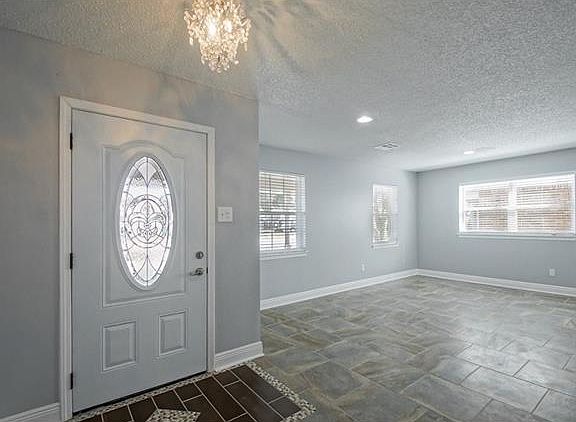 3rd image of 4621 Berkley Dr