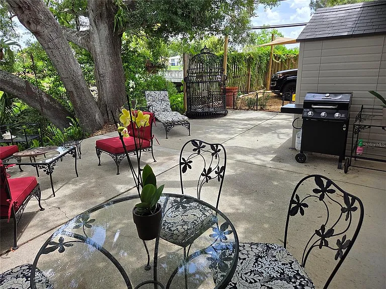 3157 Goldenrod St #B — Photo 25