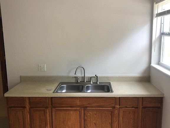 5th image of 1539 Violet Ave APT D