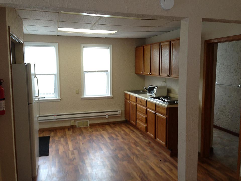 1st image of 661 Payne Ave APT 2