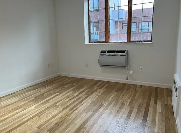 27-10 Astoria Blvd #4D — Photo 8