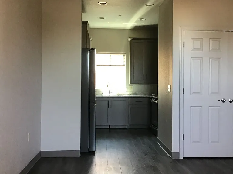 50 E Gridley Rd — Photo 9