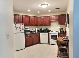 1482 Beacon St APT 26A, Brookline, MA 02446