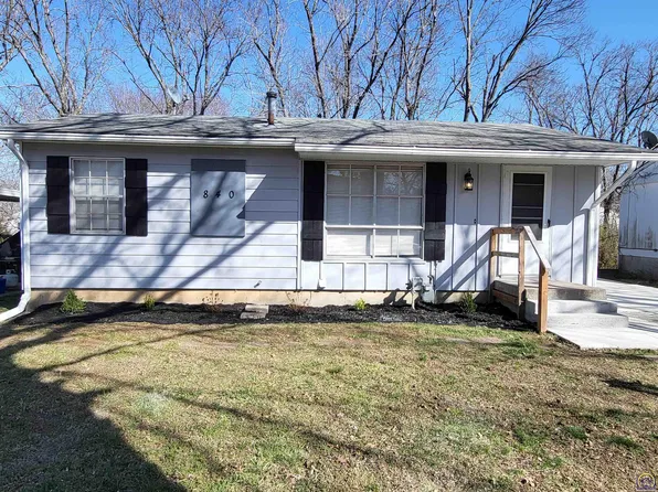 840 SE Brookside Dr, Topeka, KS 66607