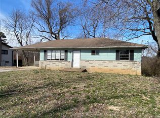 5213 Brinridge Dr, High Ridge, MO 63049