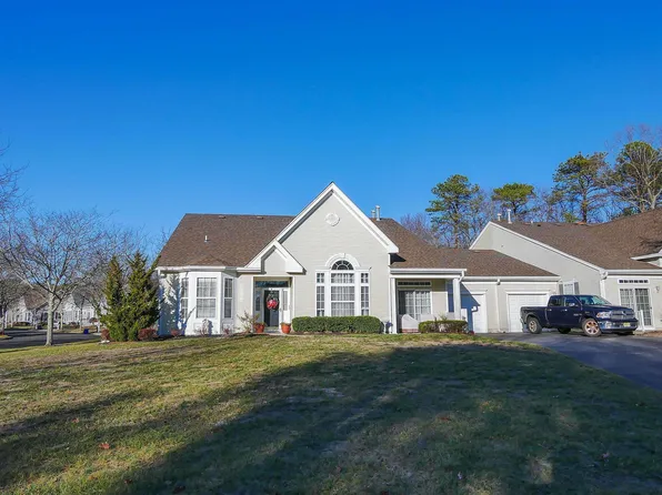 182 Southampton Dr, Absecon, NJ 08205