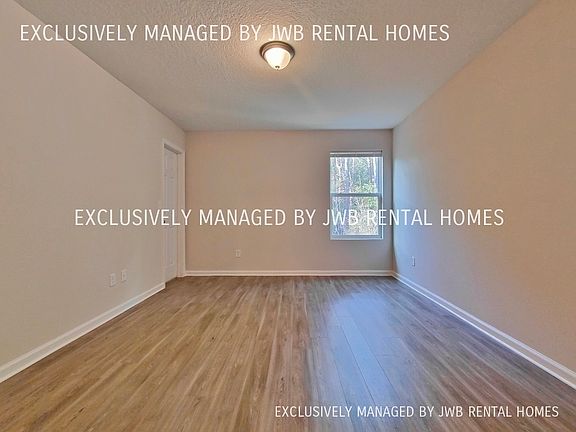 5th image of 10906 Hidden Haven Ct