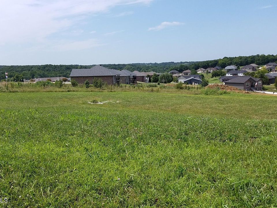 1st image of 202 Pioneer Trail Dr