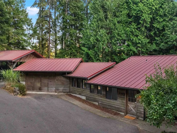 1350 SW Berry Lake Road, Port Orchard, WA 98367