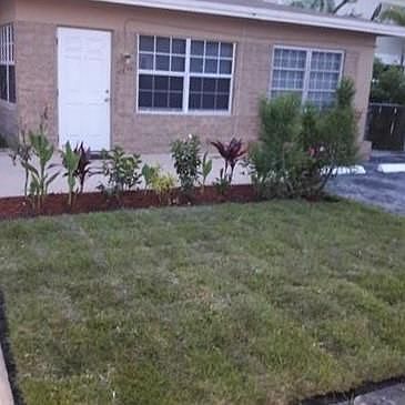 1st image of 607 NW 10th Ter