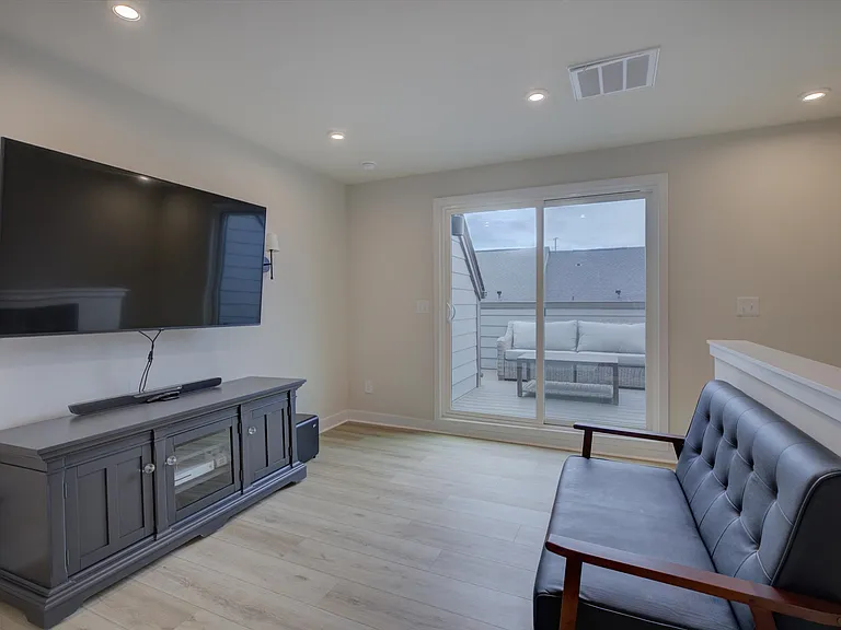 6112 Station Crossing Ave — Photo 42