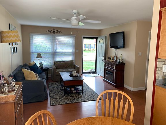 5th image of 2304 Meadow Dr