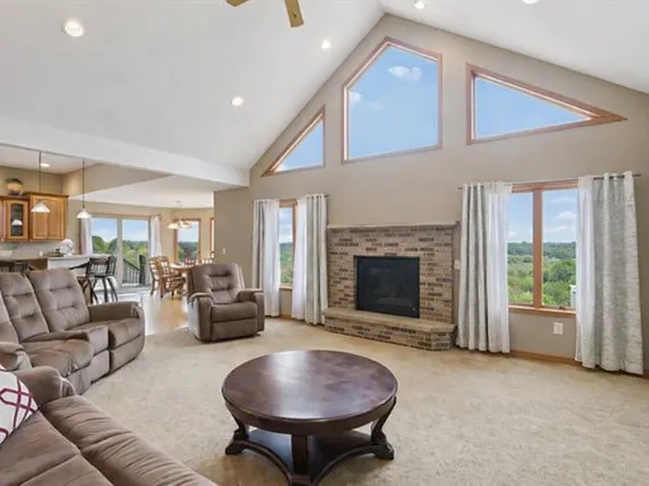 6784 Tartan Trl, Sun Prairie, WI 53590