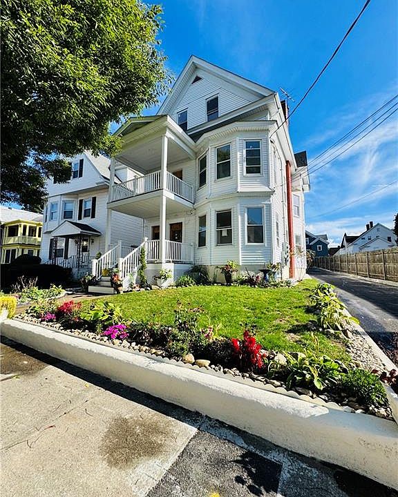 1st image of 23 Spring St