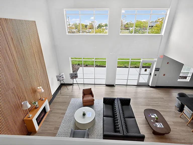 750 Tower Dr — Photo 30
