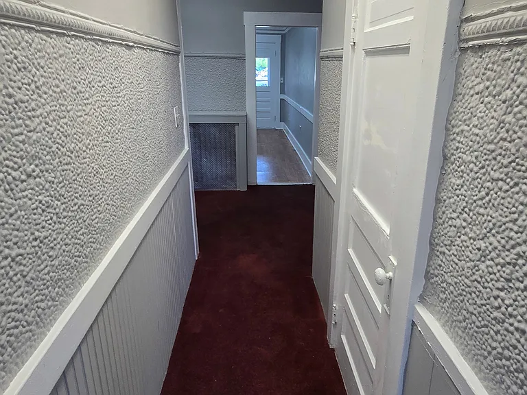 18 E Broadway #1 — Photo 16