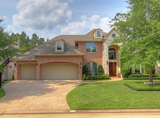 22 W Old Sterling Cir, Spring, TX 77382