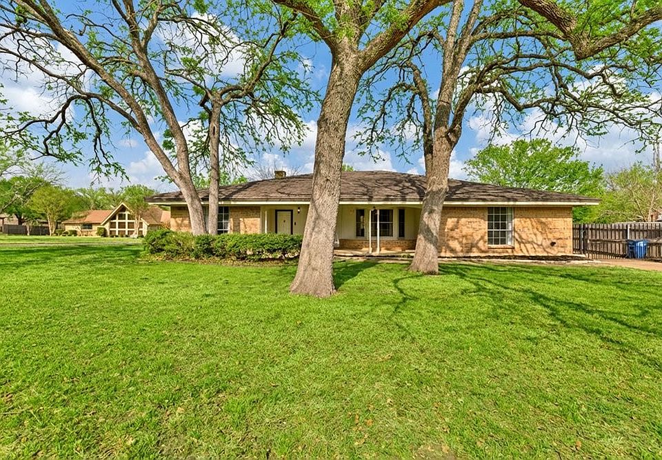 1st image of 241 Timberlake Dr