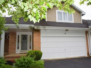 15 Chasewood Cir, Rochester, NY 14618