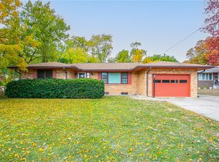 3850 Lower Beaver Rd, Des Moines, IA 50310