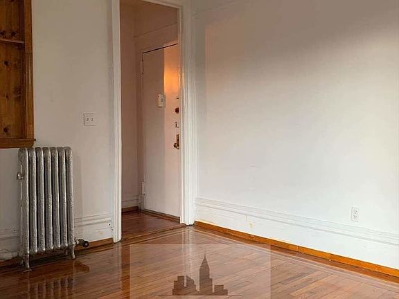 3rd image of 90 Edgecombe Ave #3A