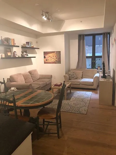 2 bed, 800 sqft, $3,300 — Photo 4