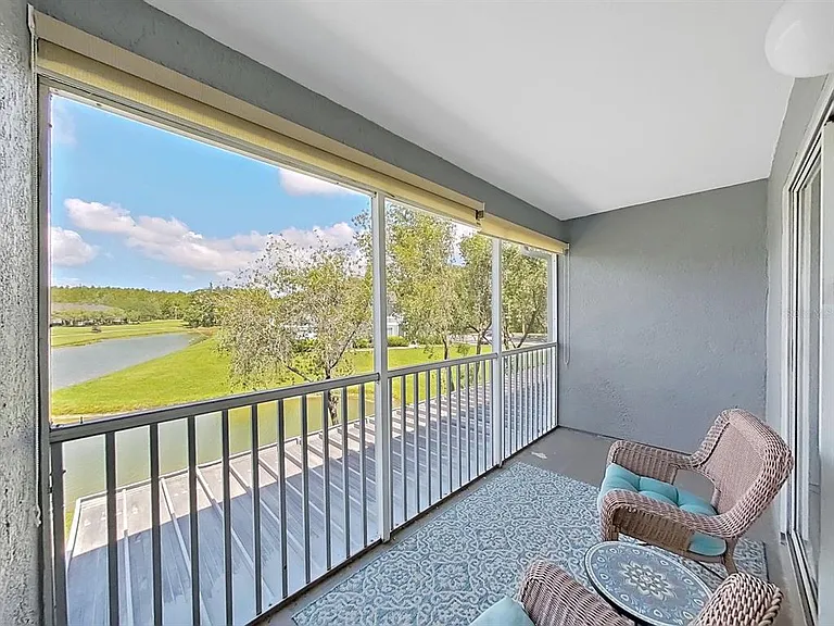 18126 Paradise Point Dr — Photo 20