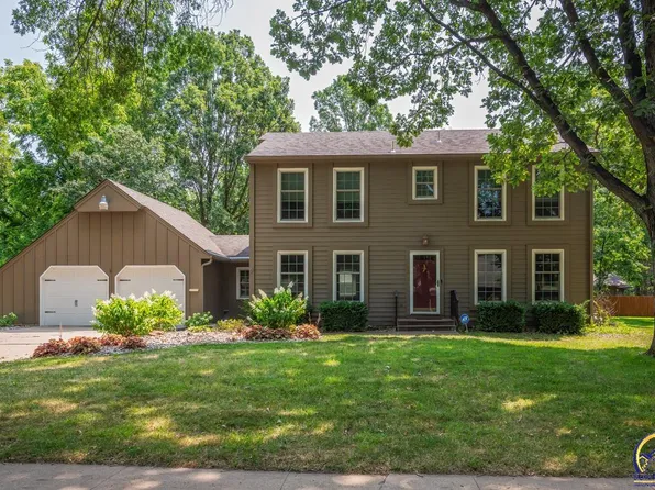 3310 SW Randolph Ave, Topeka, KS 66611