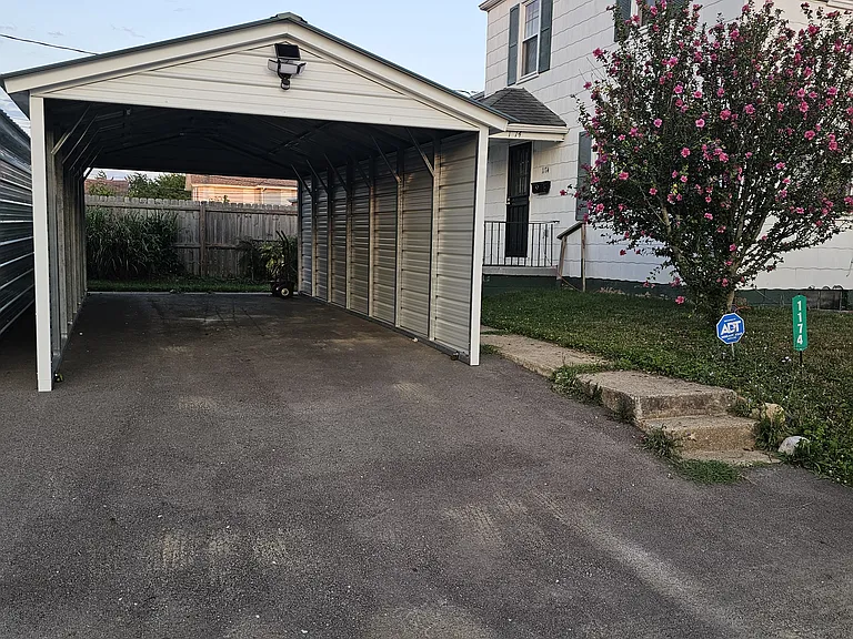 Carport