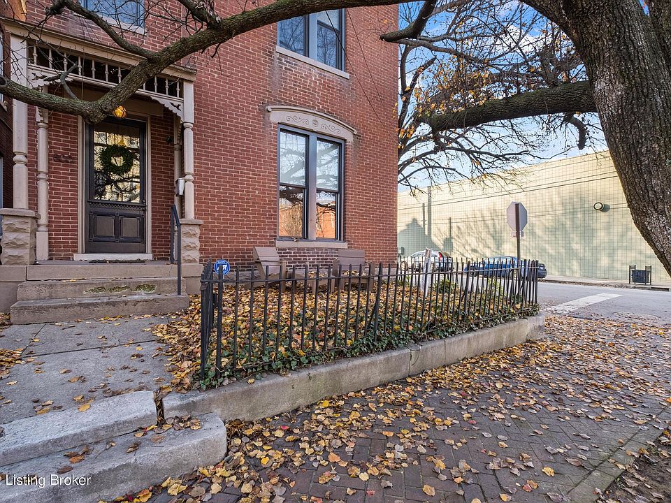 1st image of 800 E Washington St