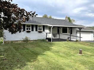 11586 Partridge Rd, Holland, NY 14080