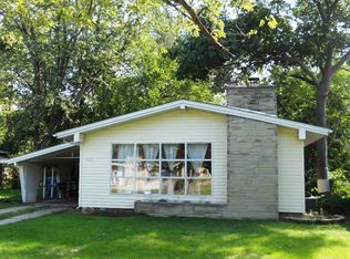 7635  Indian Boundary, gary, IN 46303