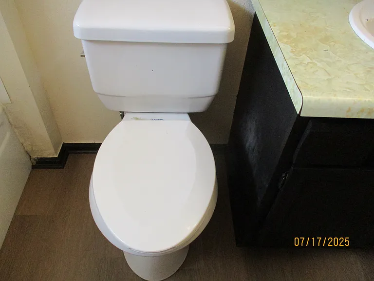 610 Oak Ave — Photo 8