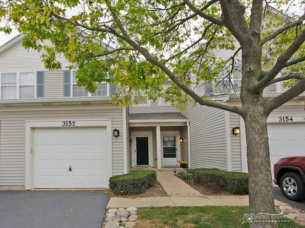 3152 Falling Waters Ln, Lindenhurst, IL 60046