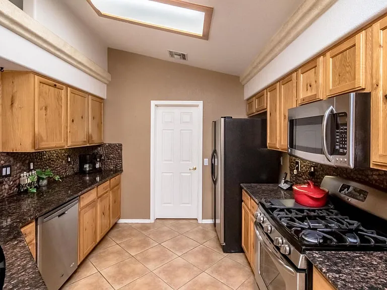 2240 Jacob Row — Photo 7