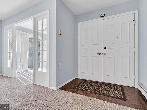 4th image of 549 Mayfair Rd