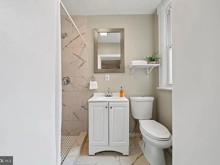 1306 Euclid St NW #2 — Photo 14
