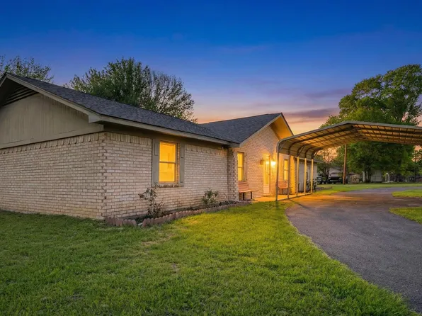 1129 Garden Dr, Longview, TX 75603