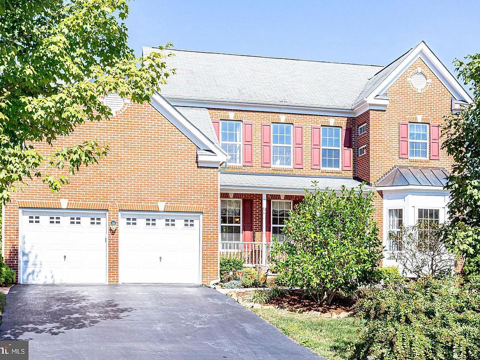 1st image of 17094 Greenwood Dr