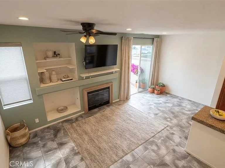 148 Seacountry Ln — Photo 2