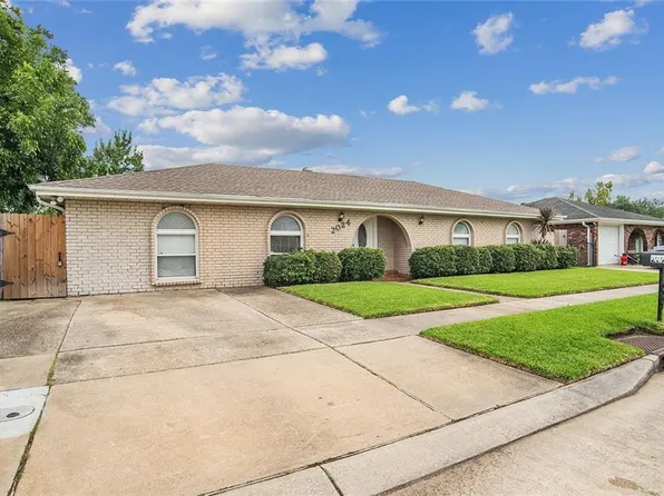 2024 Legend St, Meraux, LA 70075